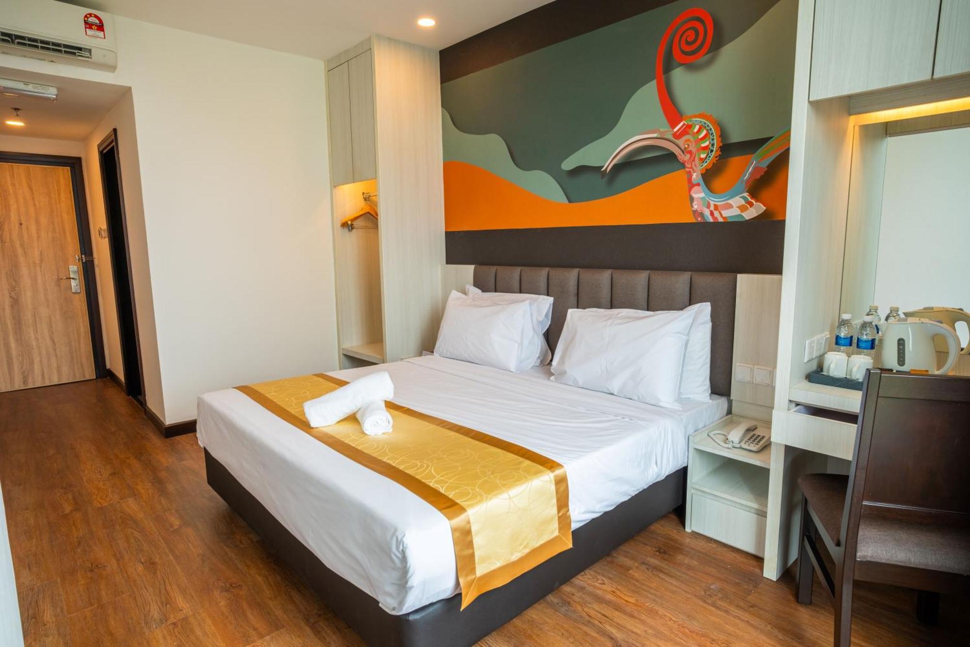 City Rise Hotel Miri Esterno foto