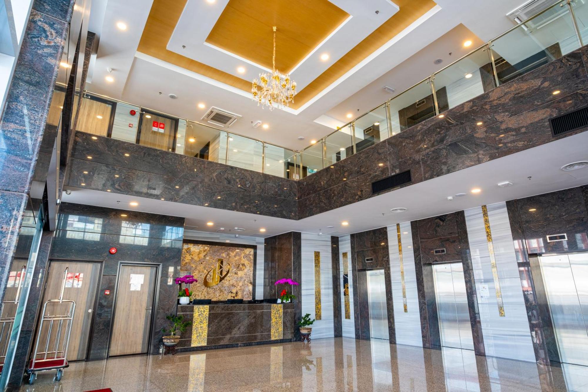 City Rise Hotel Miri Esterno foto